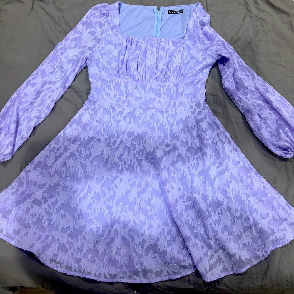 Lavender lace mini dress size LG worn once